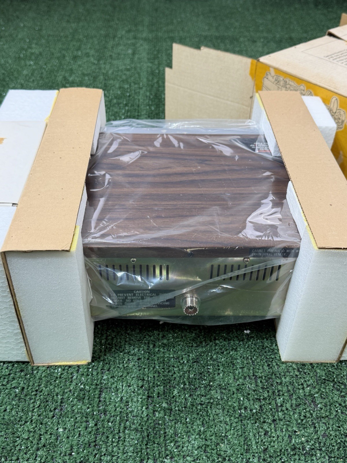 Vintage GE General Electric 3-5869a CB Radio 40 Channel PLL System BRAND NEW!!!