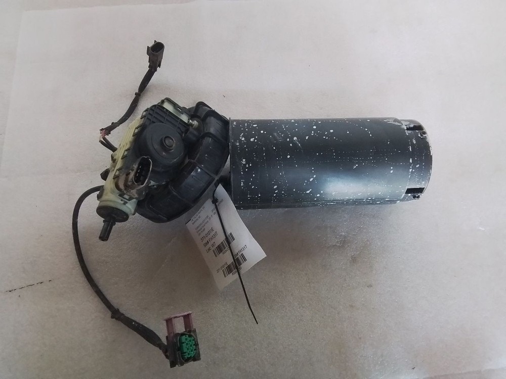 2012-2016 EXPRESS SAVANA 2500 3500 DEF PUMP