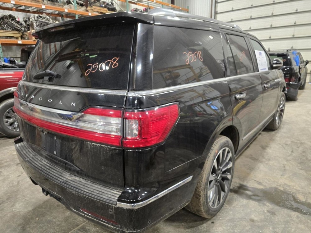 Fuse Box Engine Fits 18-21 NAVIGATOR 1546261