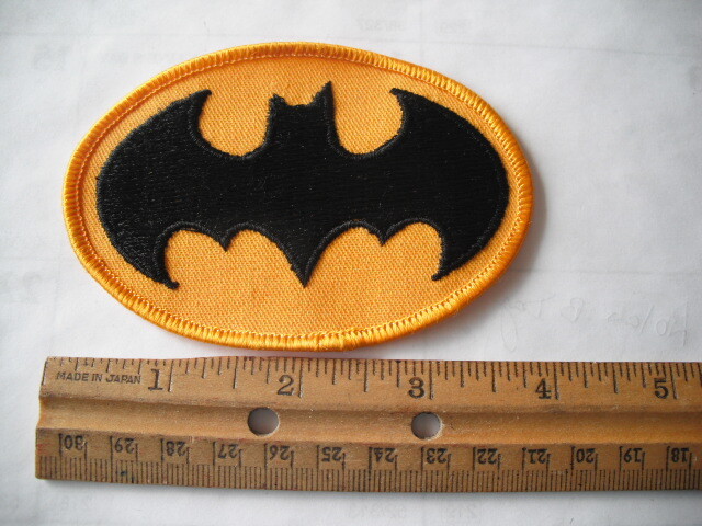 BATMAN CLOTH BLACK AND YELLOW PATCH