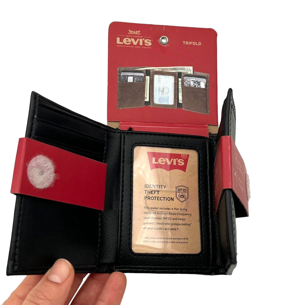 Levi's Men's Trifold Wallet RFID-Blocking Maximum-Capacity Black Gift Boxed