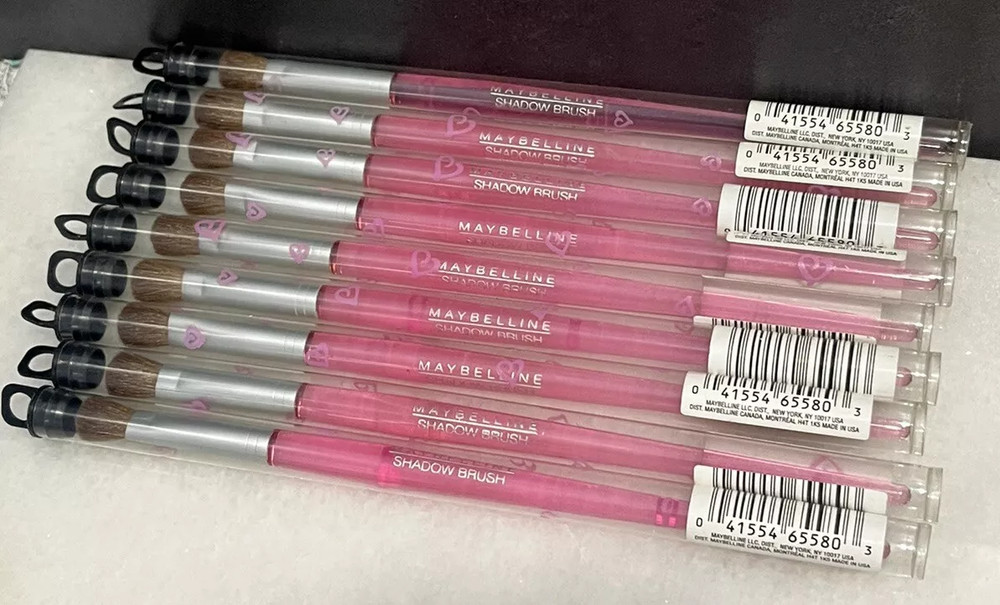 9 Maybelline Eye Shadow Brush Pink