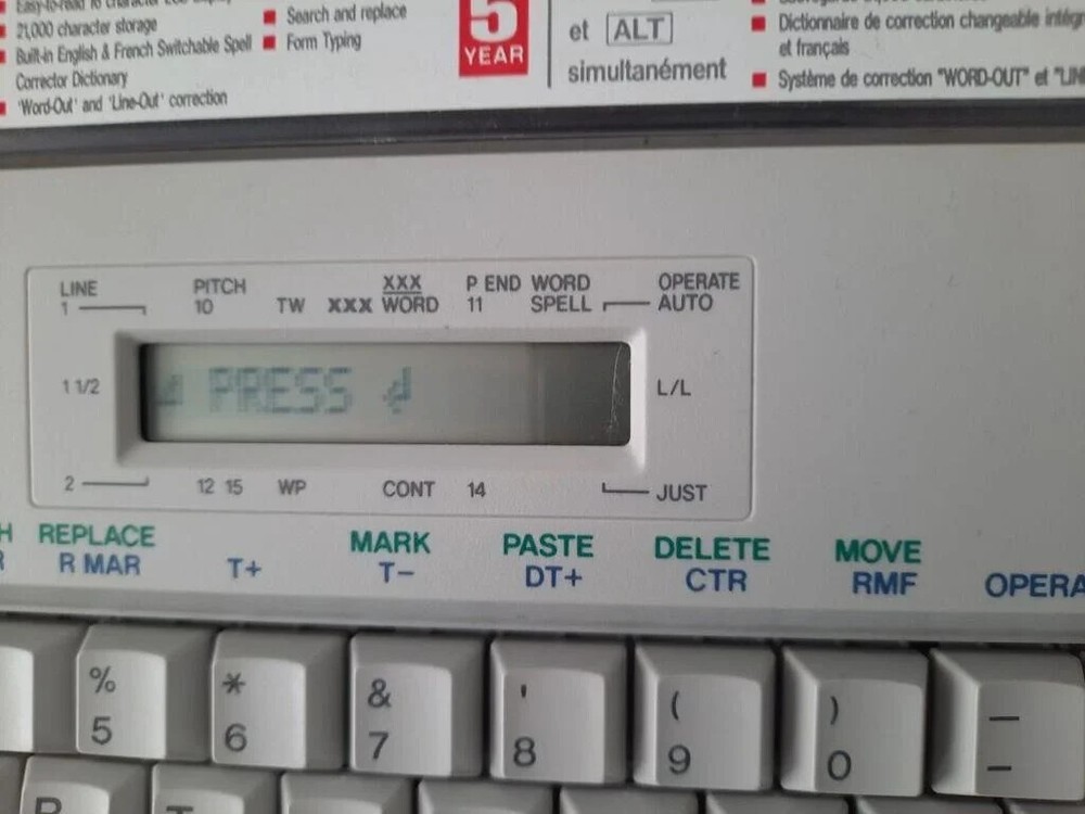 Typewriter Brother AX500 word processing Electric Portable
