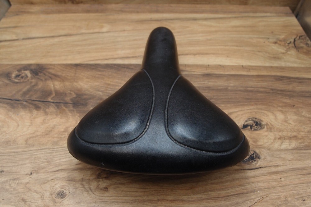 touring saddle Italia Sporting 1980's saddle