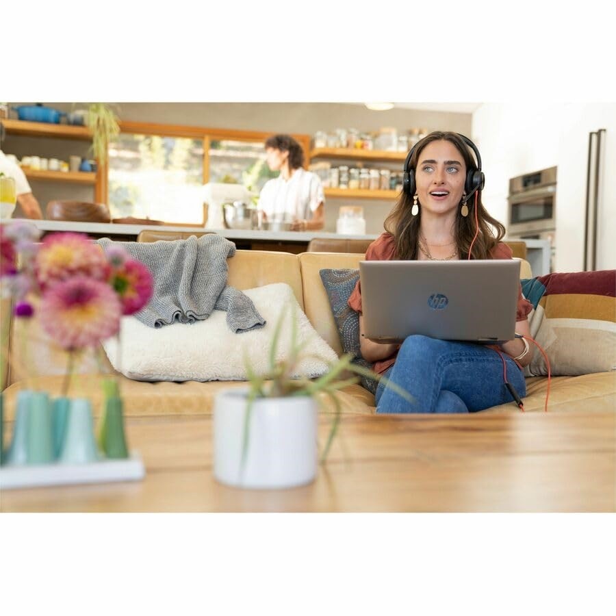 Poly Blackwire 8225 Microsoft Teams Certified Headset 7E2K8AA#ABA