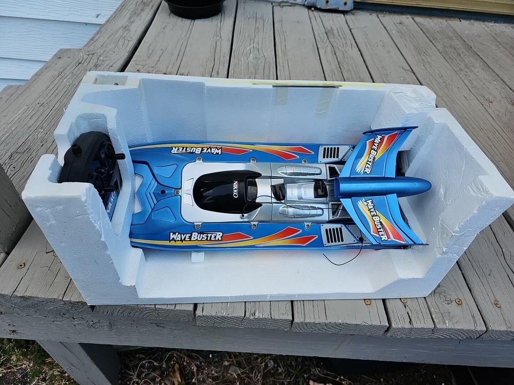 Vintage NIKKO Wave Buster RC Speed Boat