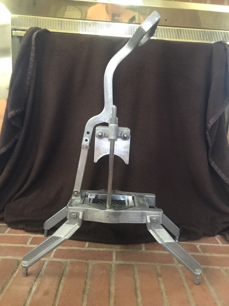 Nemco Easy Onion Fruit Vegetable Slicer