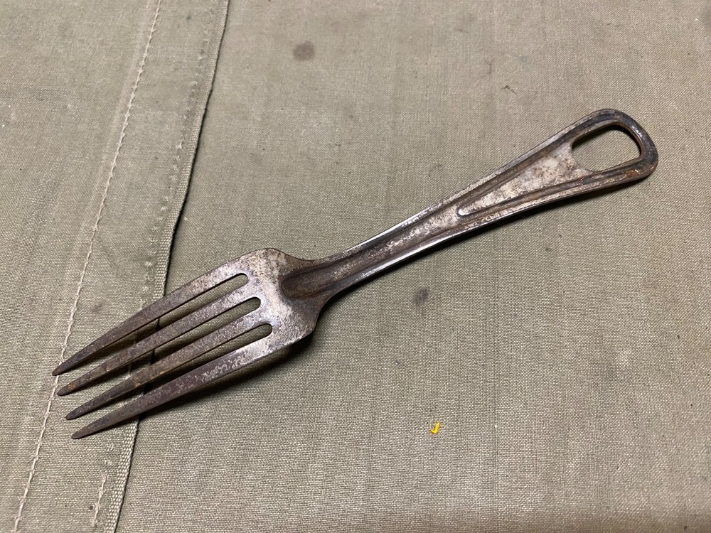 ORIGINAL WWII US ARMY MESS KIT FORK UTENSIL