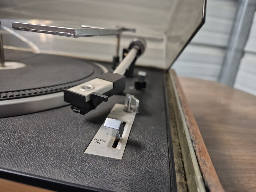 GE Am/fm Portable Phonograph Record Player Read