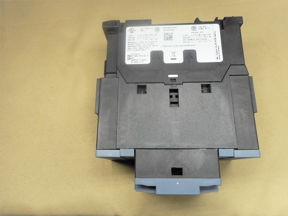 SIEMENS 3RT2038-1AC20 contactor (NIB)