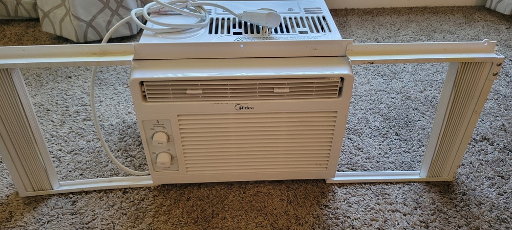 Midea 5000 BTU Window Air Conditioner White Mechanical Controls Adjustable