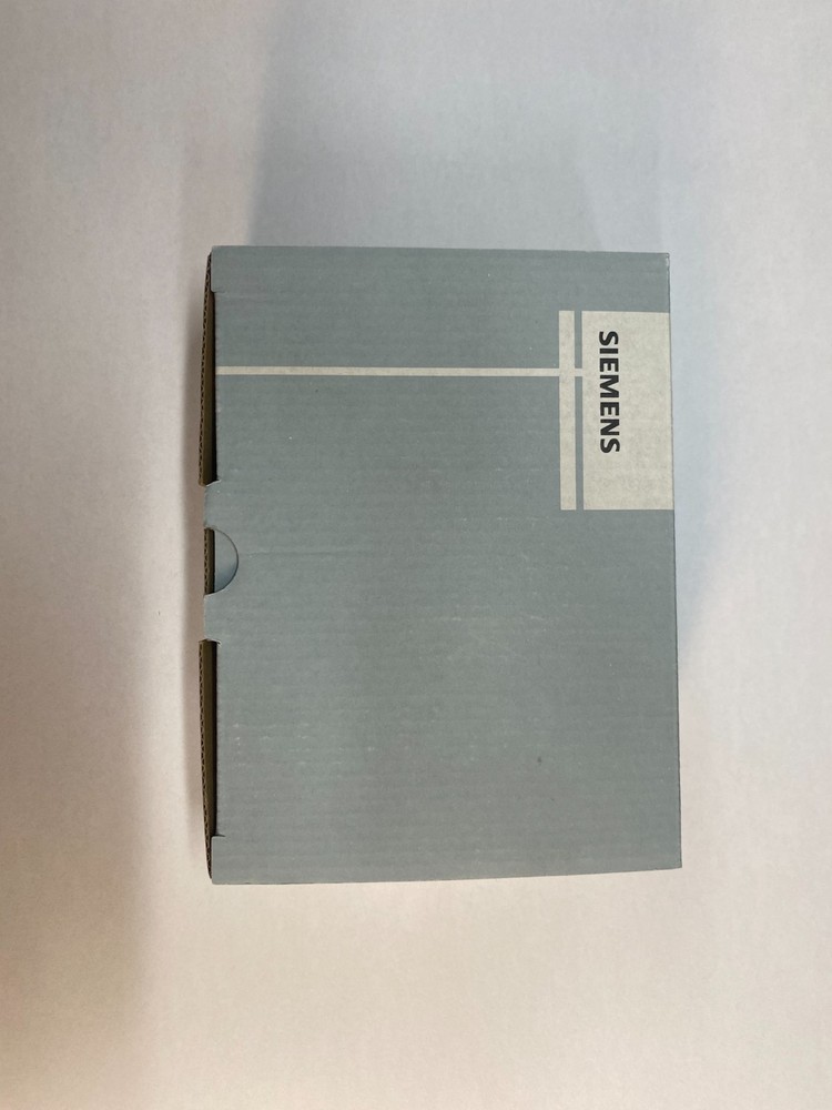 Siemens QMX3.P34 White Room Operator Unit w/ Temperature Sensor