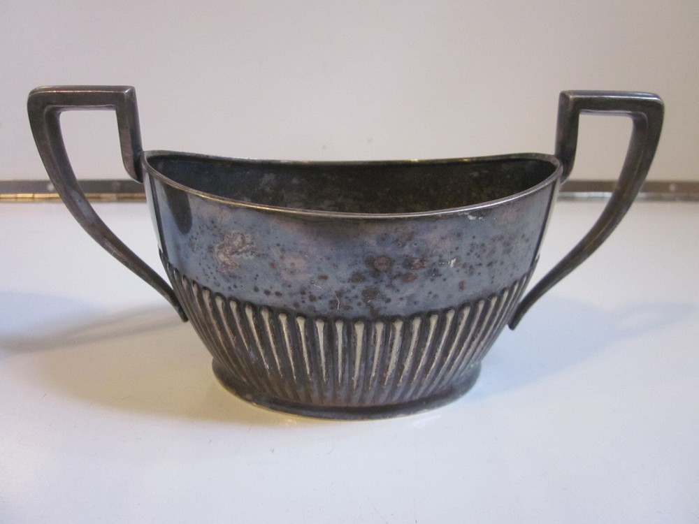 VINTAGE ALPACCA SILVER PLATE ART DECO STYLE SUGAR AND CREAMER SET SUGAR 7-1/2" W