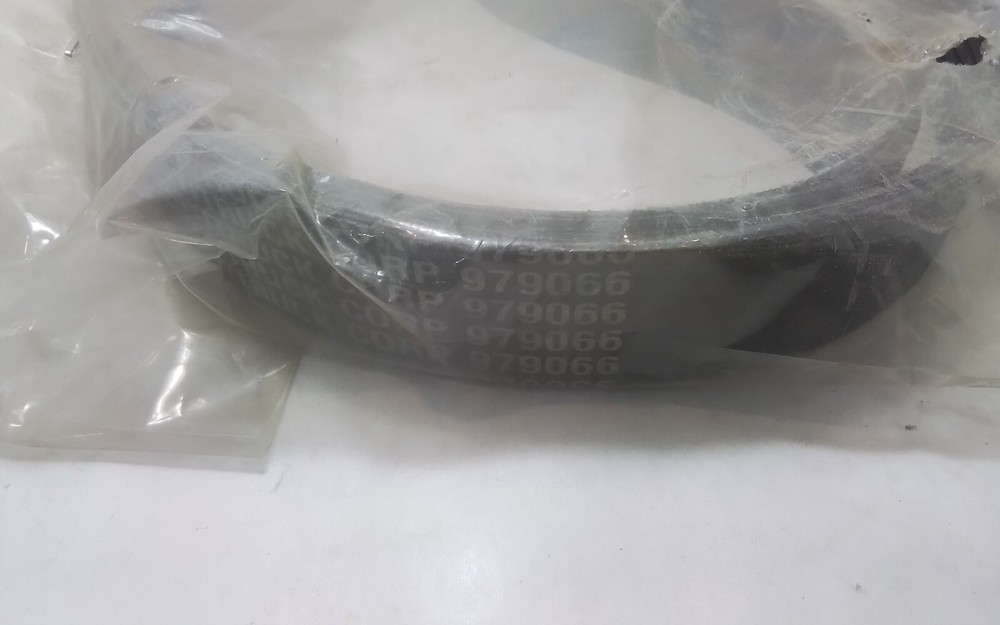VOLVO 979066 BELT