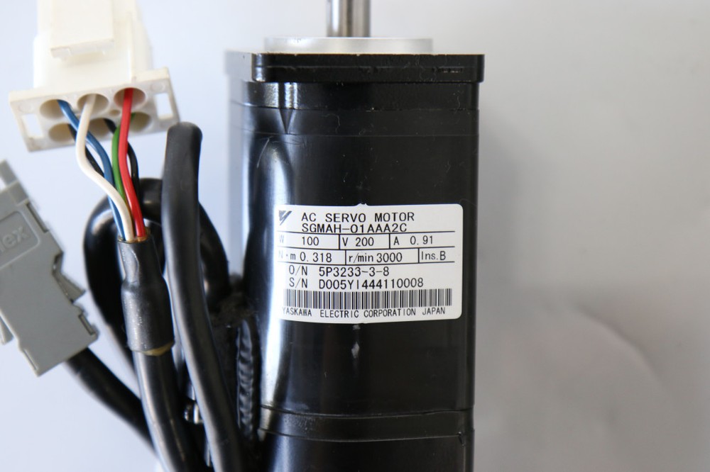 YASKAWA Used SGMAH-01AAA2C Servo Motor