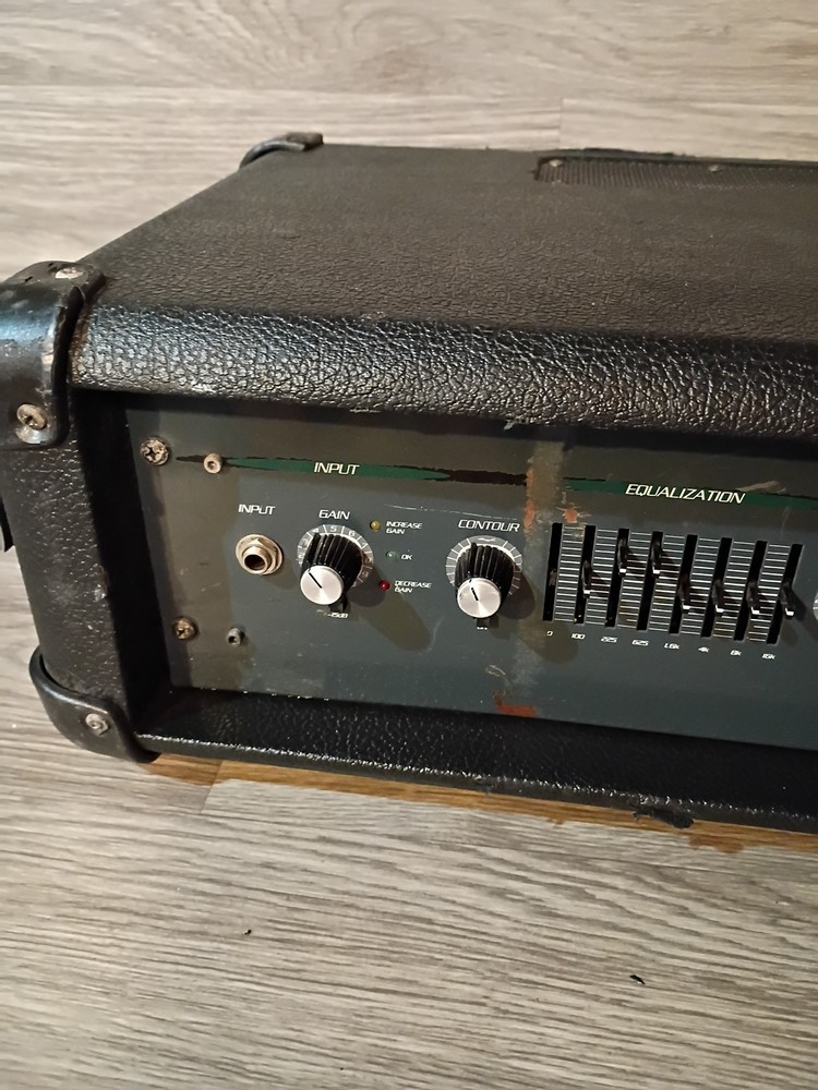 Crate BXH-220 Power Head Amplifier