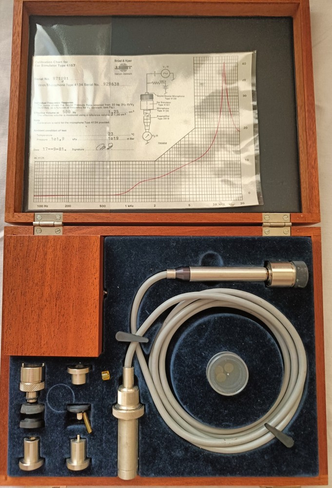BRUEL & KJAER 4157 EAR SIMULATOR FOR TELEPHONOMETRY