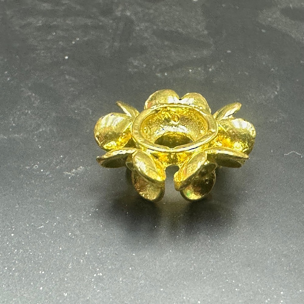 Metal crystal small ball base