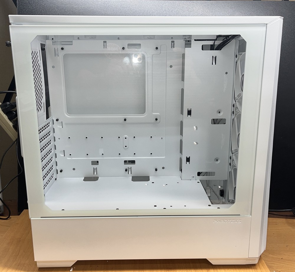 Phanteks Eclipse G360A Matte White Steel / Tempered Glass ATX Mid Tower PC Case