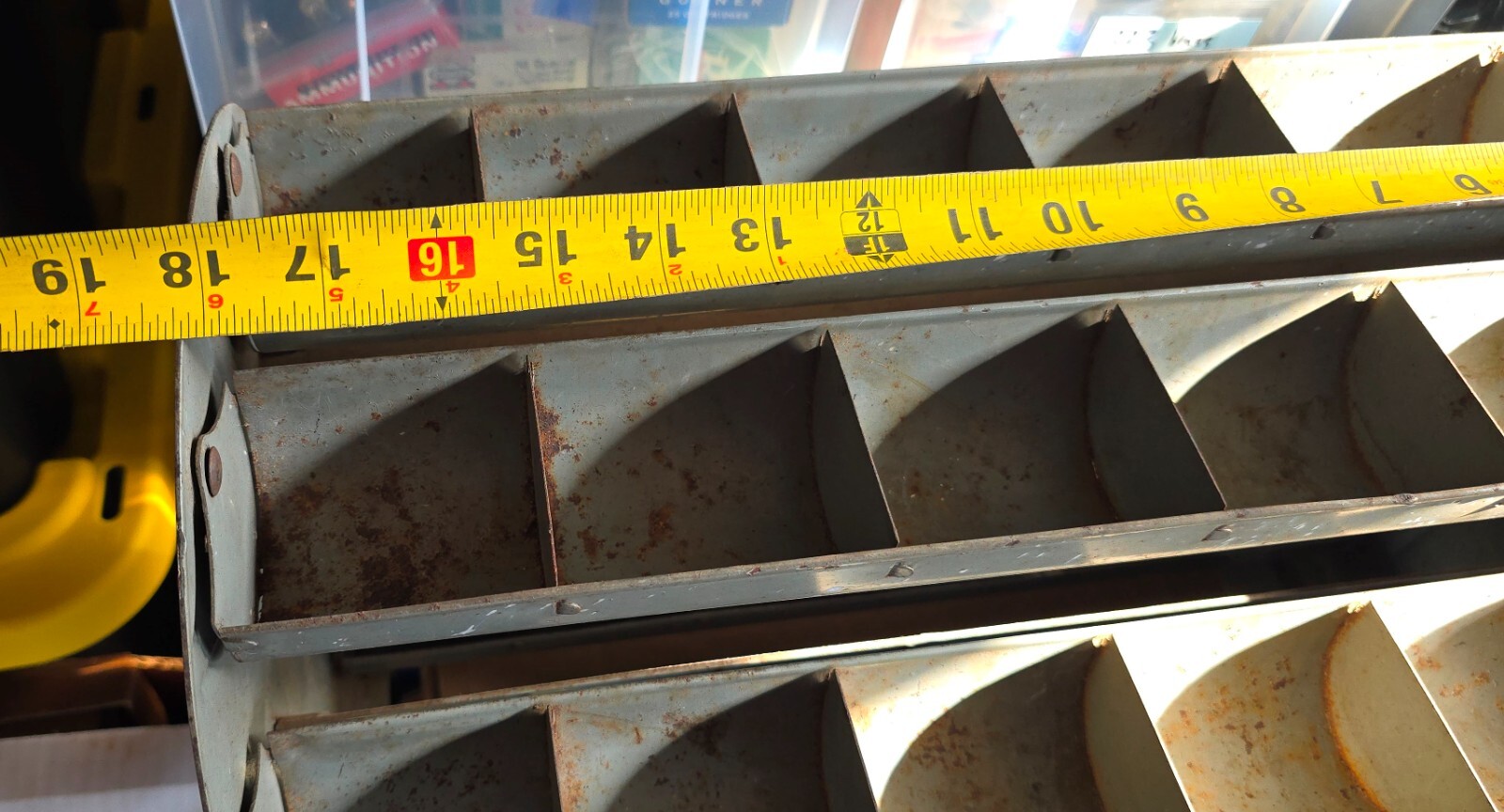 VINTAGE KARI-ALL METAL CAROUSEL PARTS HARDWARE KARI ALL PARTS ASSORTER ROTOBIN