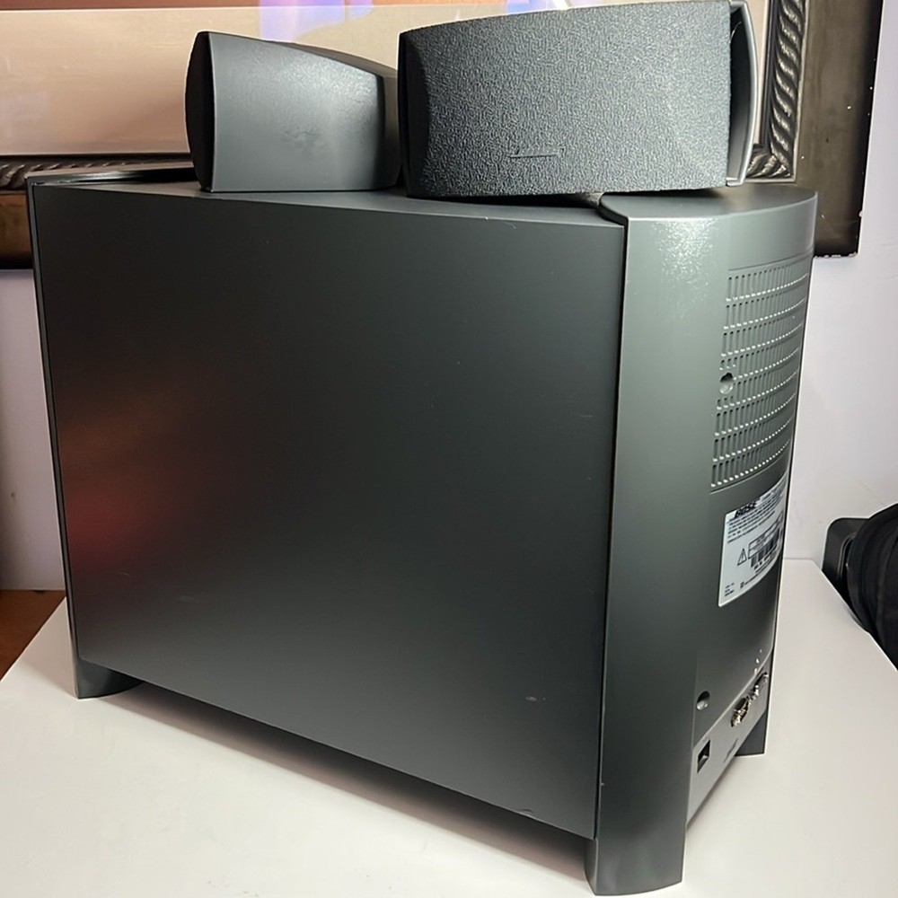BOSE CineMate digital home theater speaker system