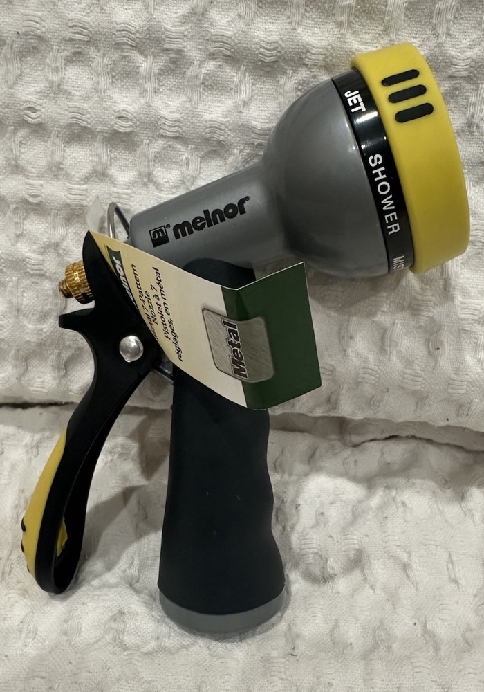 Melnor T131 Spray Watering Nozzle 7-Pattern Adjust Tip Rubber Grip Trigger Lock