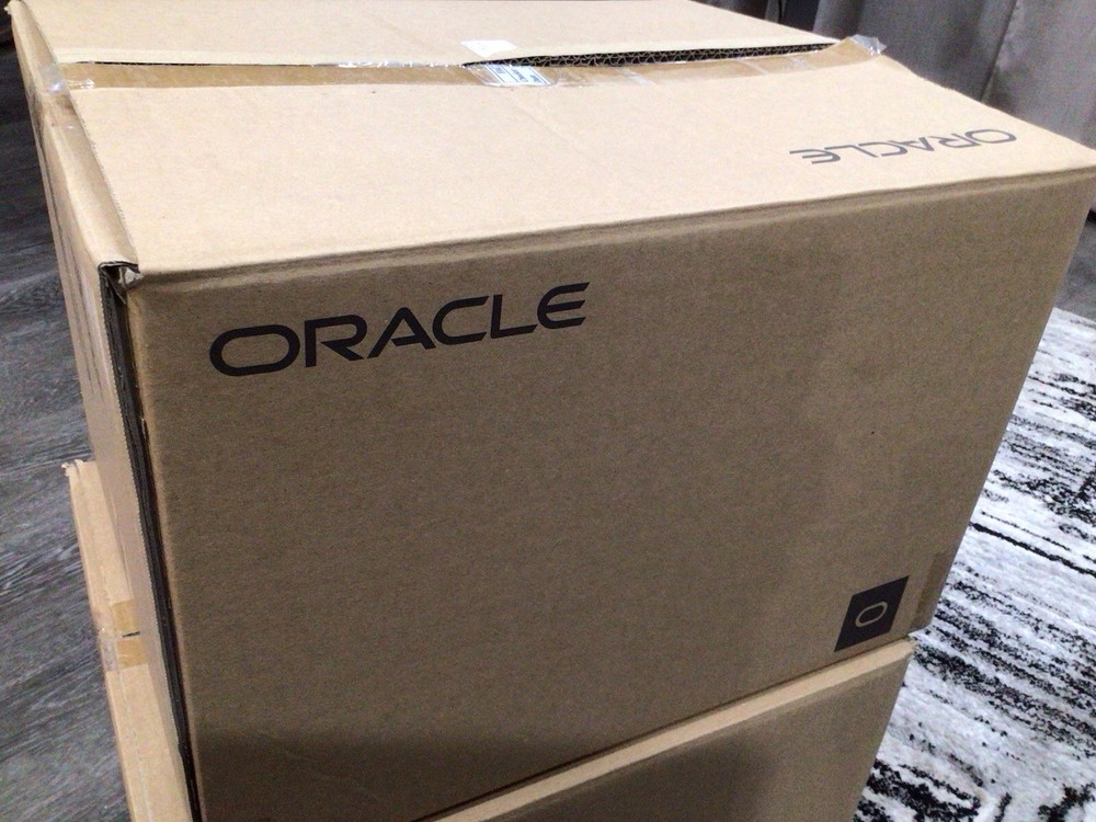 Oracle Micros Workstation 6 POS w/ Stand-Original box