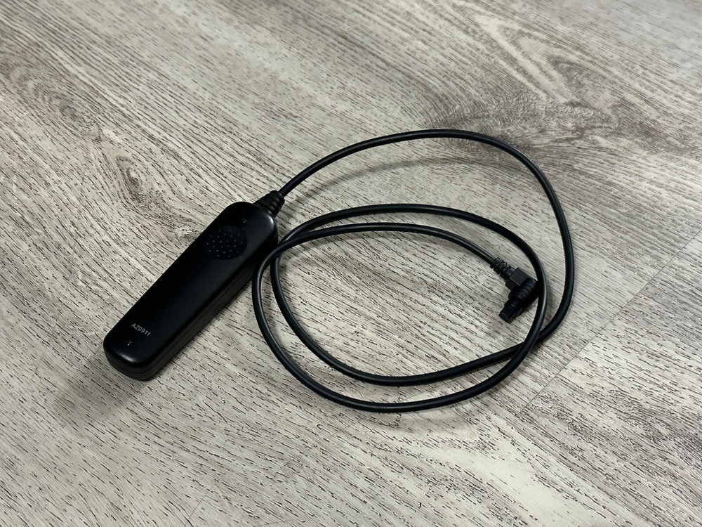 Vello Wired Remote Switch - Canon