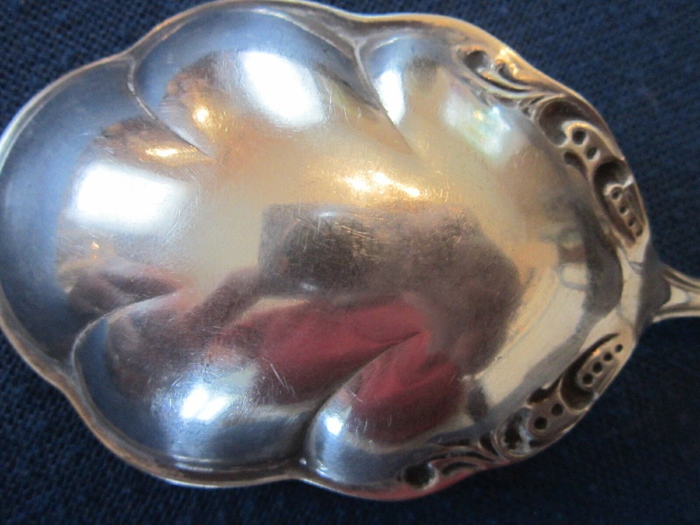 1898 Pearl aka Lancaster Pattern Casserole Spoon Holmes & Edwards Silver Plate