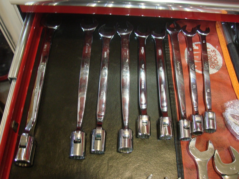 master techs tools and roller