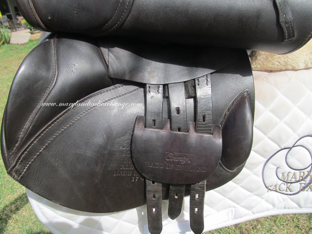 17.5" COUNTY INNOVATION close contact jumping saddle- MEDIUM TREE -2020 MODEL!