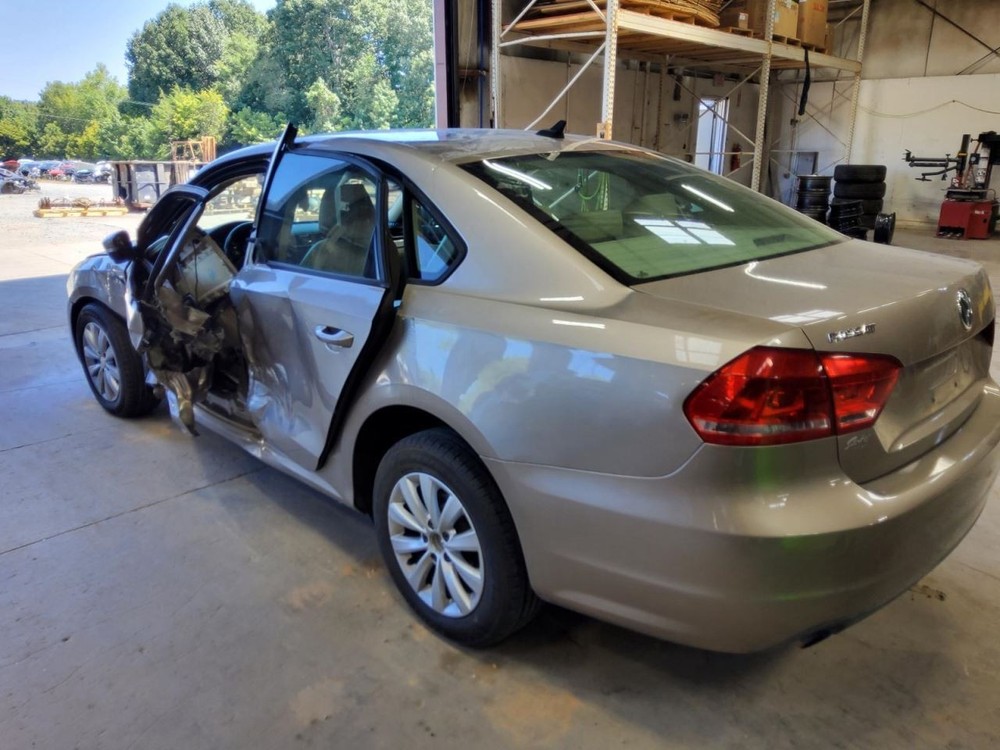 PASSAT 2015 Battery Tray 485737