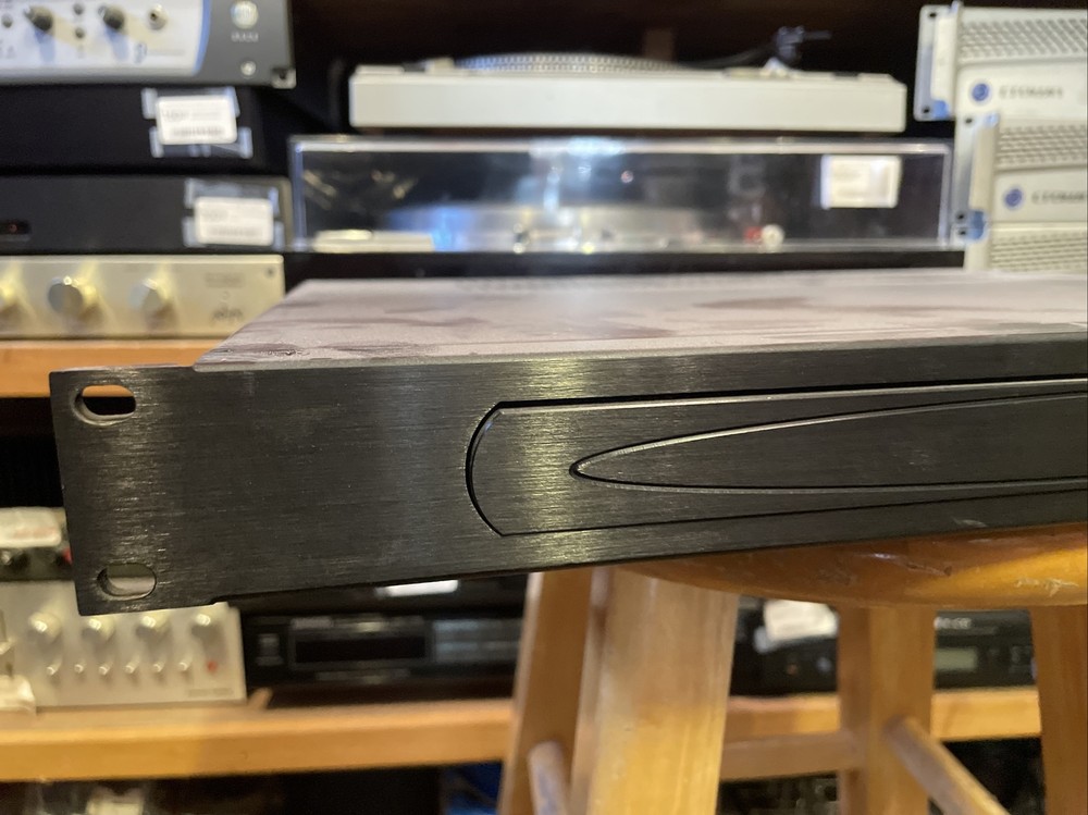 Middle Atlantic LT-1R Rackmount Light Spring Loaded LED Case With Power Supply
