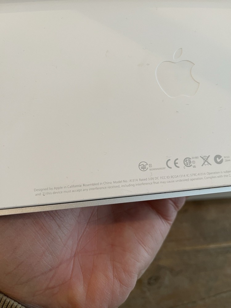 Apple Mac Wireless Bluetooth Keyboard A1314 & Magic Mouse A1296 Battery Powered