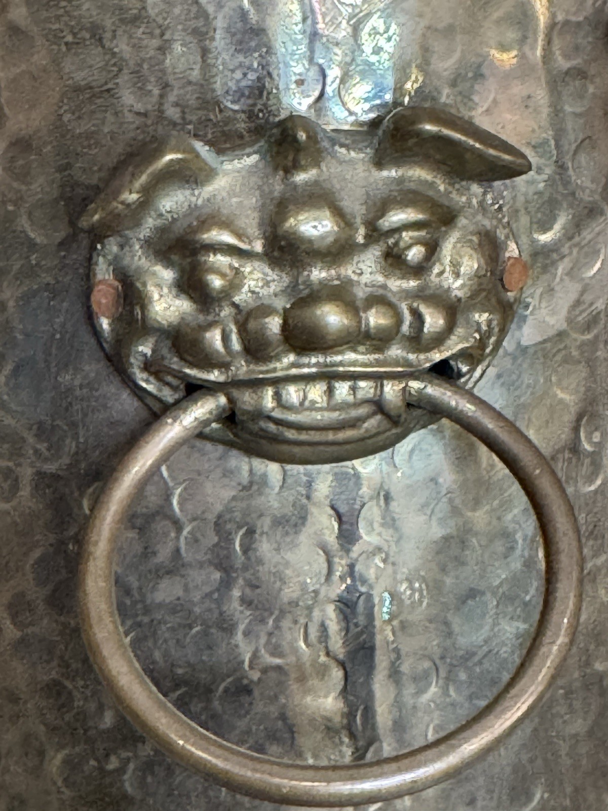 18" Tall Vintage Hammered Brass Umbrella Stand With Lion Head Handles Hong Kong