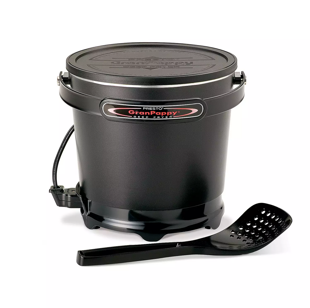 Presto #05411 GranPappy Electric Deep Fryer. 6-cup capacity, 1500W.