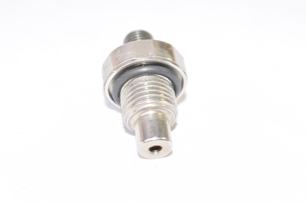 NEW Foxboro Part: 170-5875 Coupler Connector