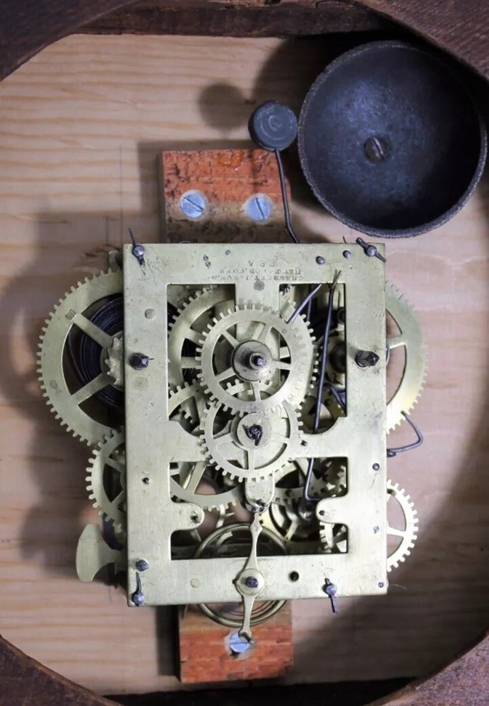 George Hills mirror clock