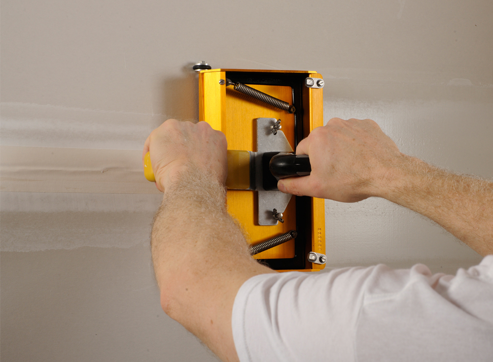 TapeTech Wizard Compact Flat Box Handle; Finish Drywall in Closets & Tight Spots