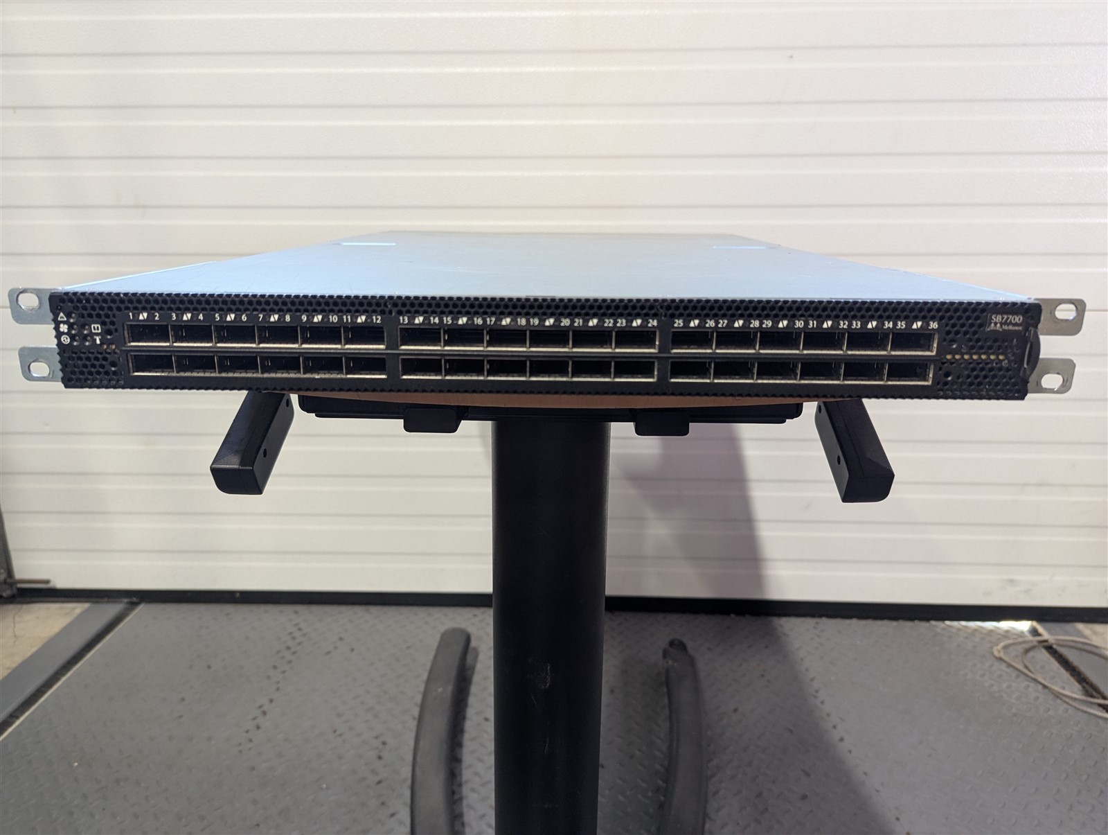 Mellanox MSB7700-ES2F 36x QSFP28 100G InfiniBand Switch SB7700