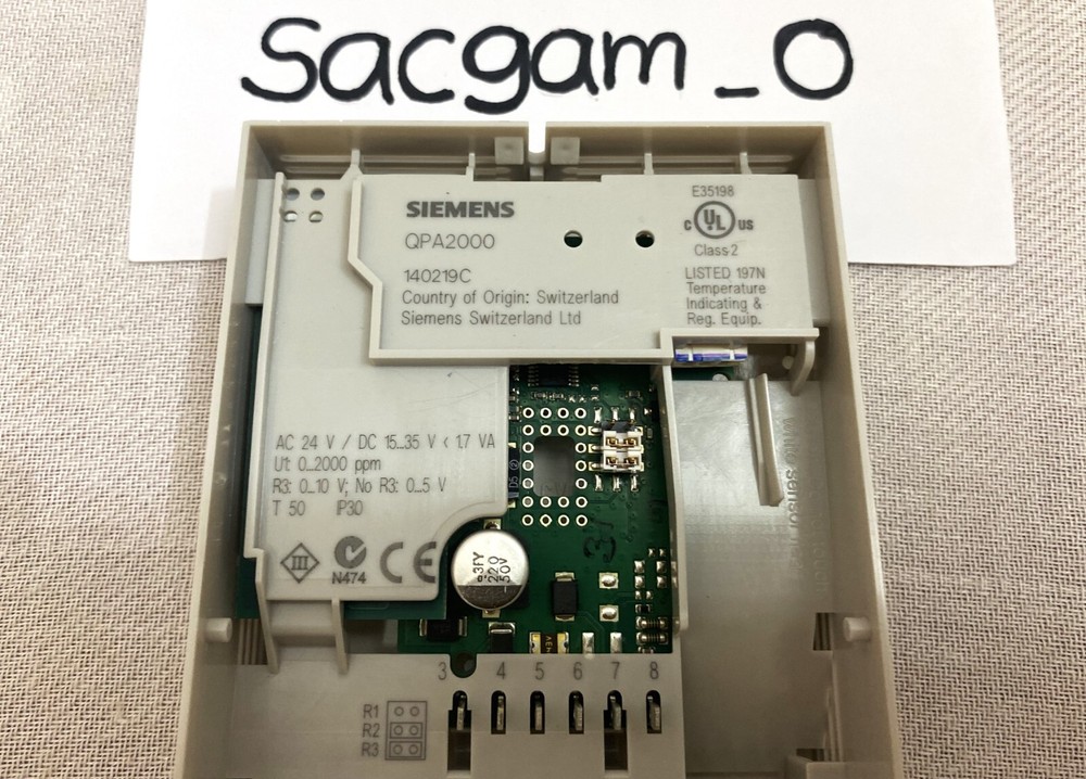SIEMENS QPA2000 Room Air Quality Sensor CO2.