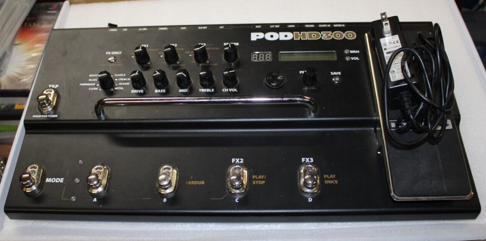 LINE 6 POD HD300 GUITAR MULTI-EFFECTS PROCESSOR AMP MODELER FREE SHIPPING
