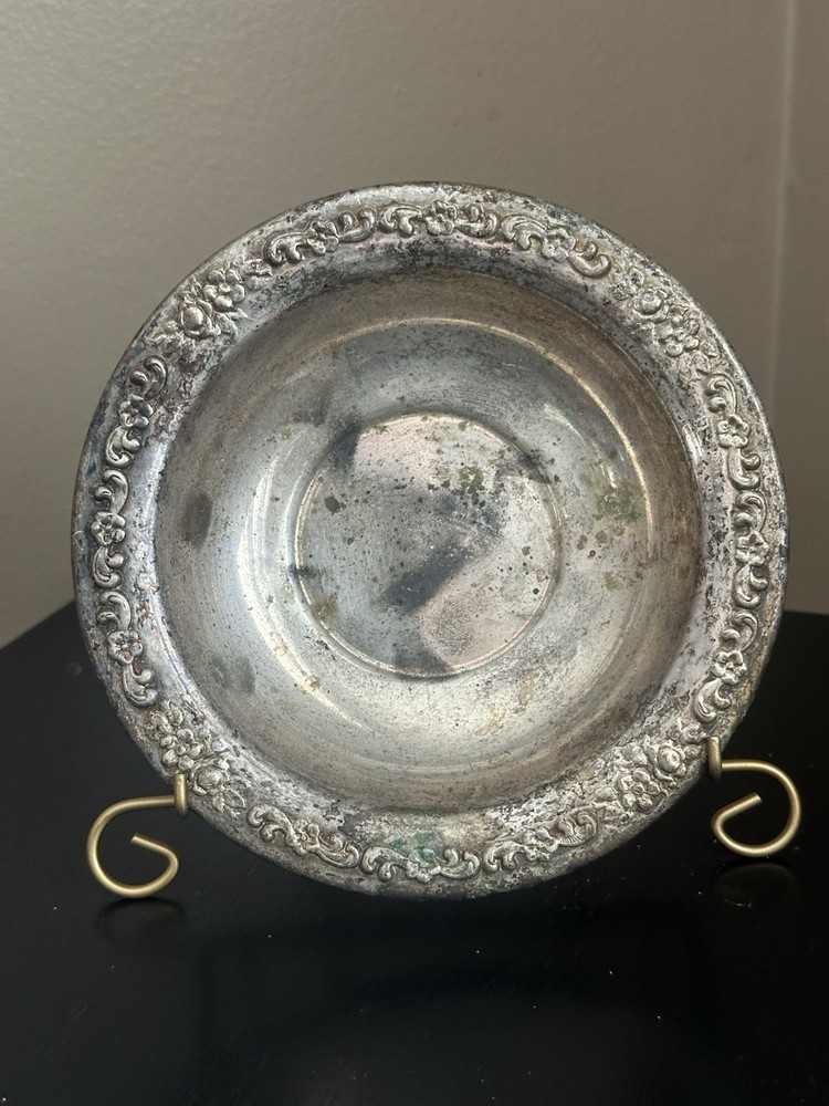 Vintage Silver Plated Trinket Bowl Floral Rim Design Patina Tarnish 6.5"