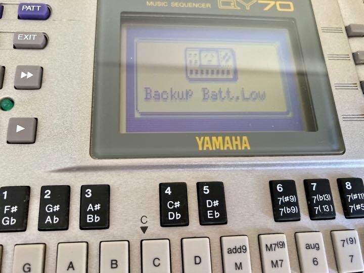 YAMAHA QY70 Sequencer Rhythm Machine Used