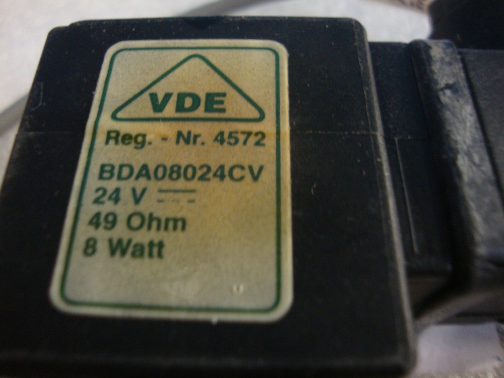 VDE reg. no 4572 BDA08024CV