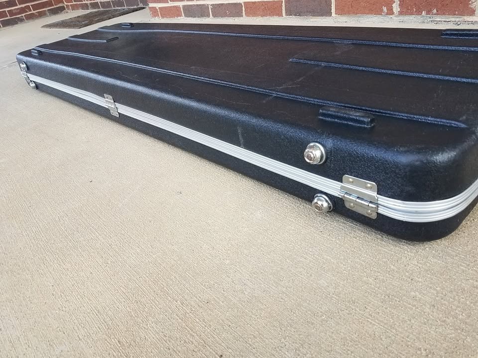 MBT ABS Molded Plastic Hardshell Bass Guitar Case