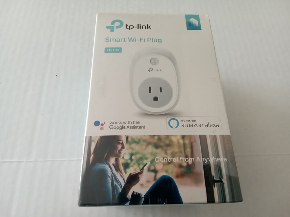 TP-Link HS100 Smart WiFi Plug New in Sealed Box