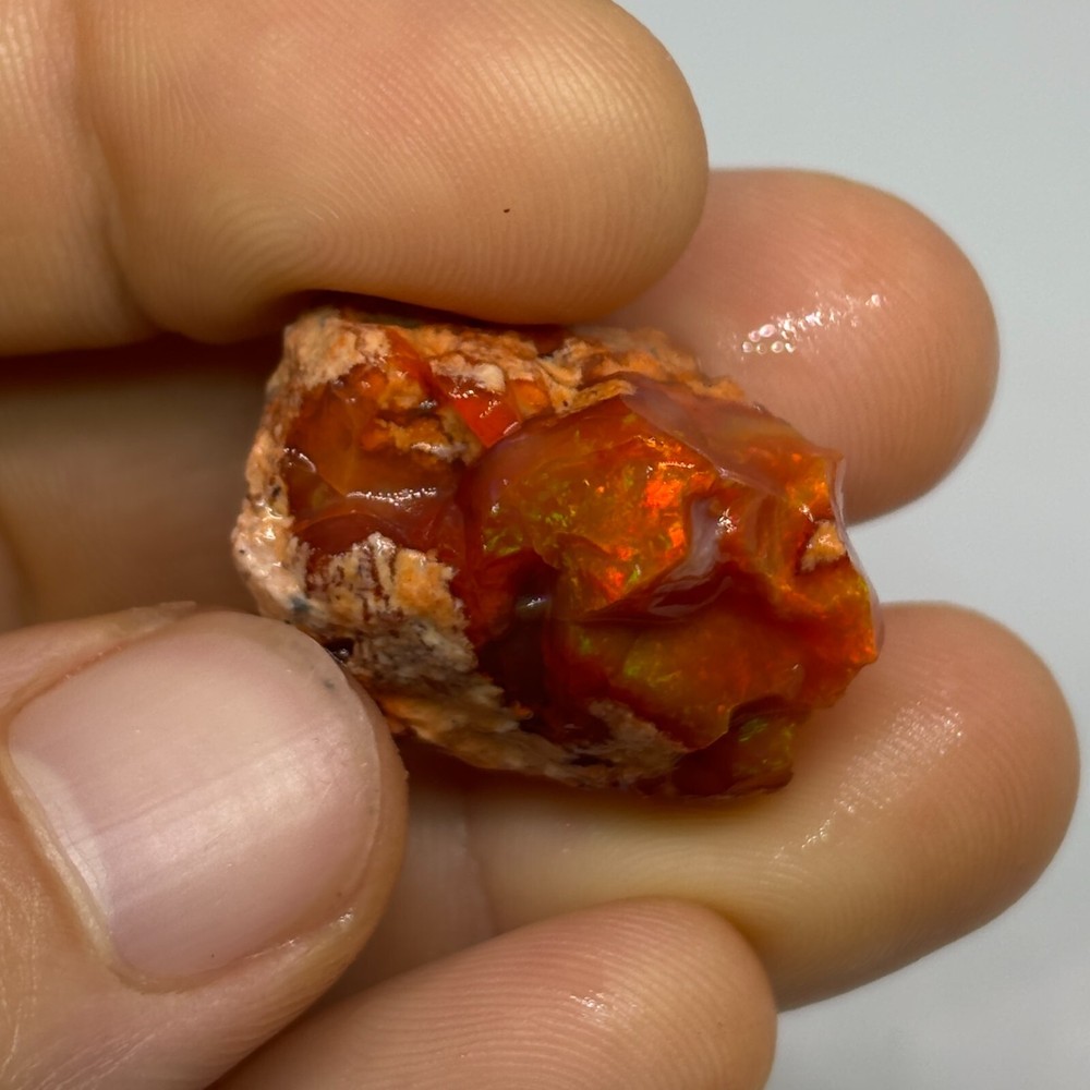 Great Color Clouded Mexican Fire Opal Stone Cutter