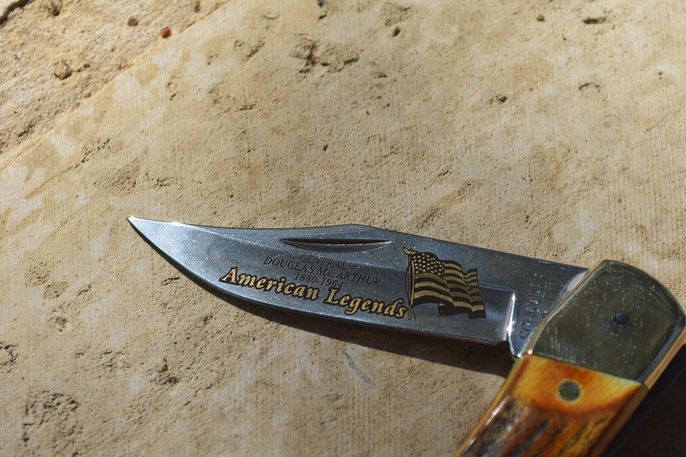 Schrade LB7 American Legend Douglas MacArthur