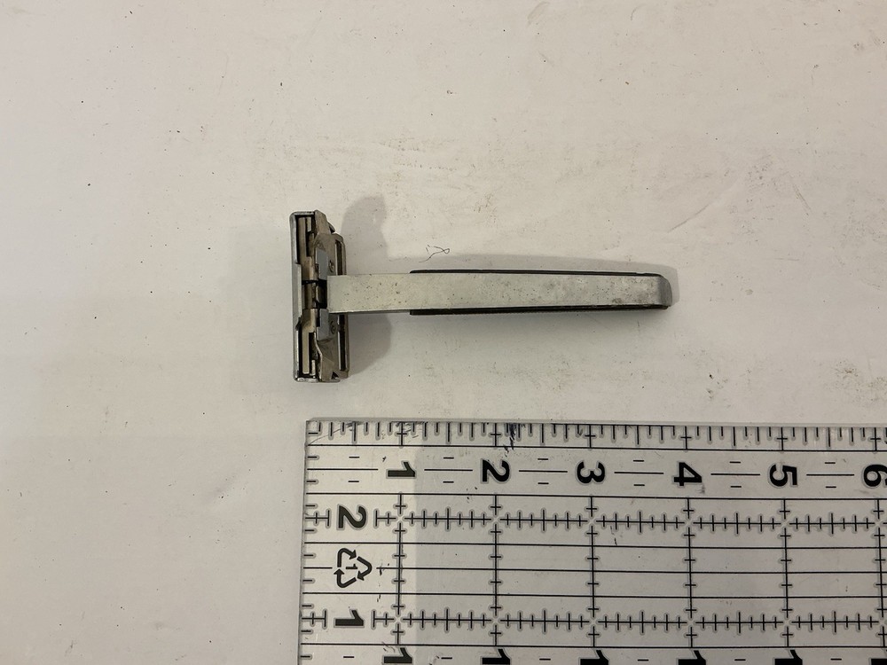VINTAGE GEM FEATHER WEIGHT SAFETY RAZOR